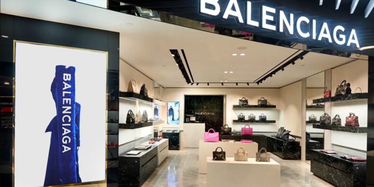 Balenciaga Outlet glamour of is the A-list celebrities like