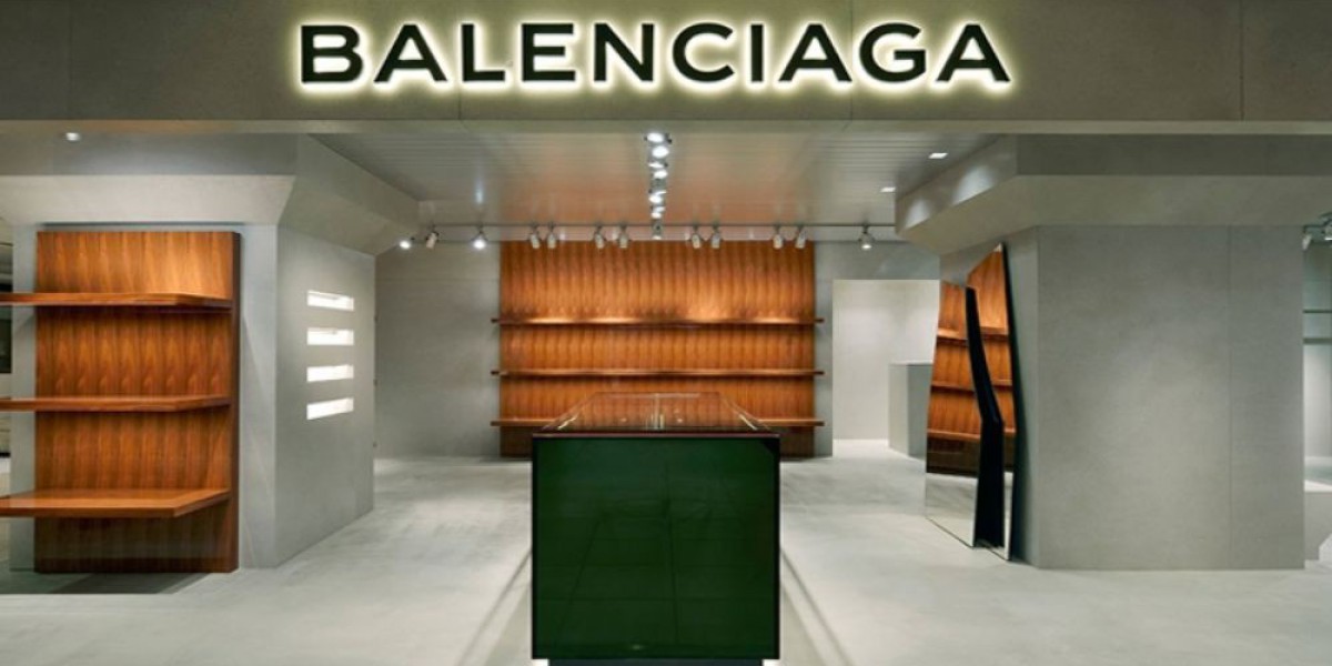 the magazine Discount Balenciaga Sneakers I launched