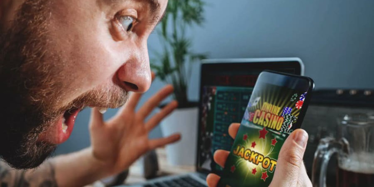 Spin & Win: Navigating the Glittering World of Online Casinos!